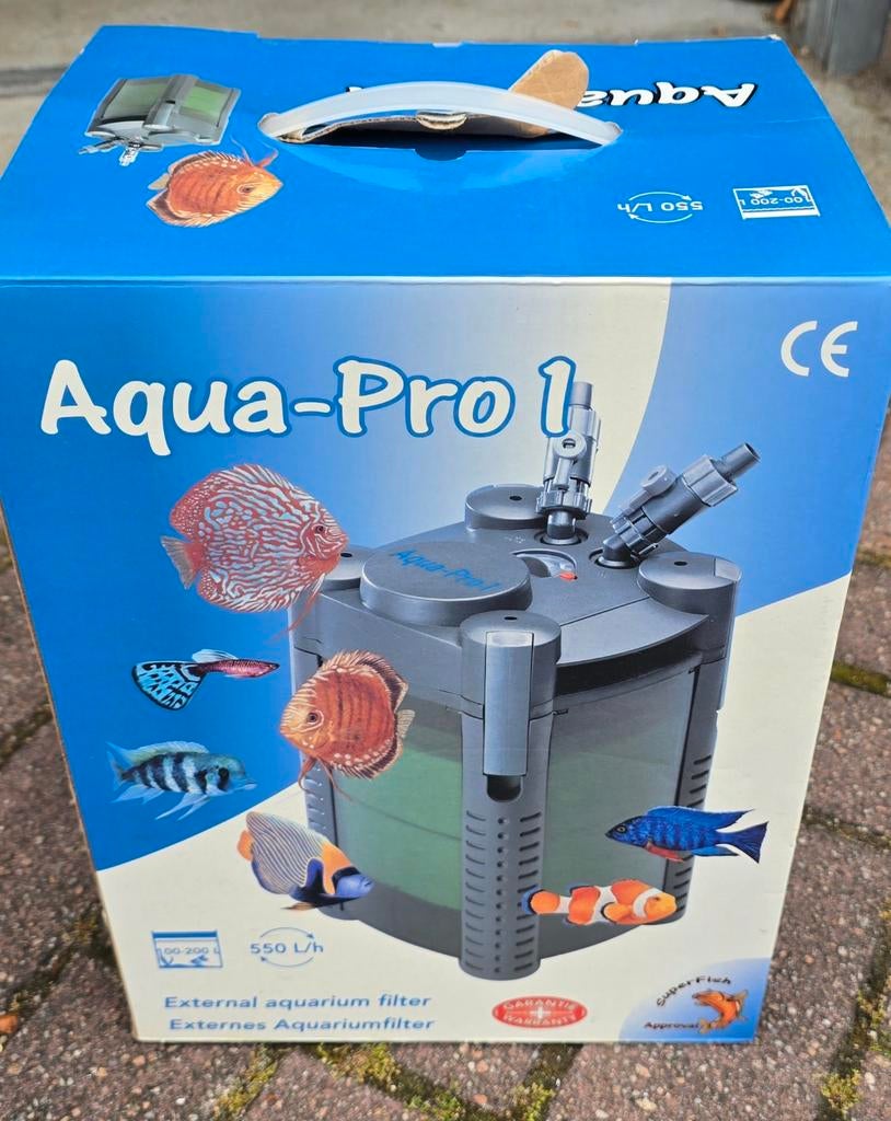 Nieuwe aquariumpomp voor klein aquarium tot 200 liter, Ophalen, Nieuw, Verlichting of Verwarming