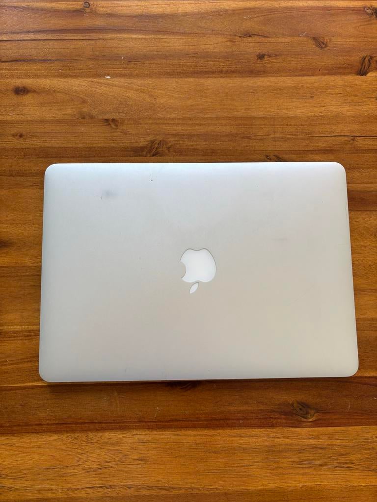 MacBook Air 13 inch 2015 met hoes en oplader, Gebruikt, 256 GB, Qwerty, 8 GB