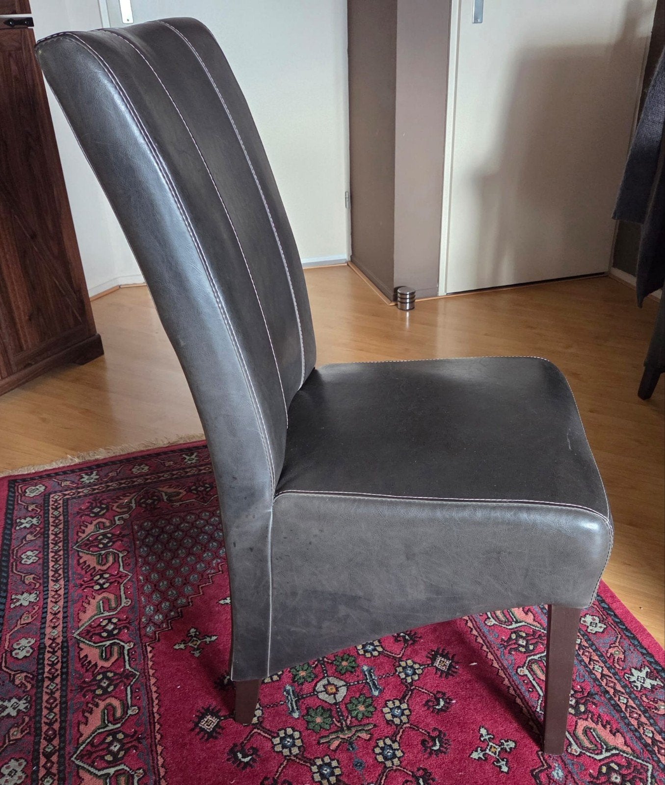 te koop 4 mooie eethoek stoelen, Huis en Inrichting, Ophalen, Gebruikt, Leer, 4 tot 6 stoelen