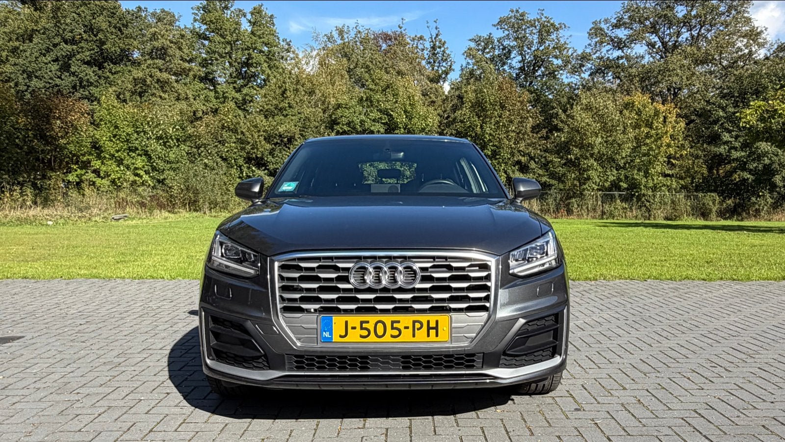 Audi Q2 35 Tfsi 150pk S Tronic 2020 Grijs, Auto's, 15 km/l, 1498 cc, 4 cilinders, Leder en Stof