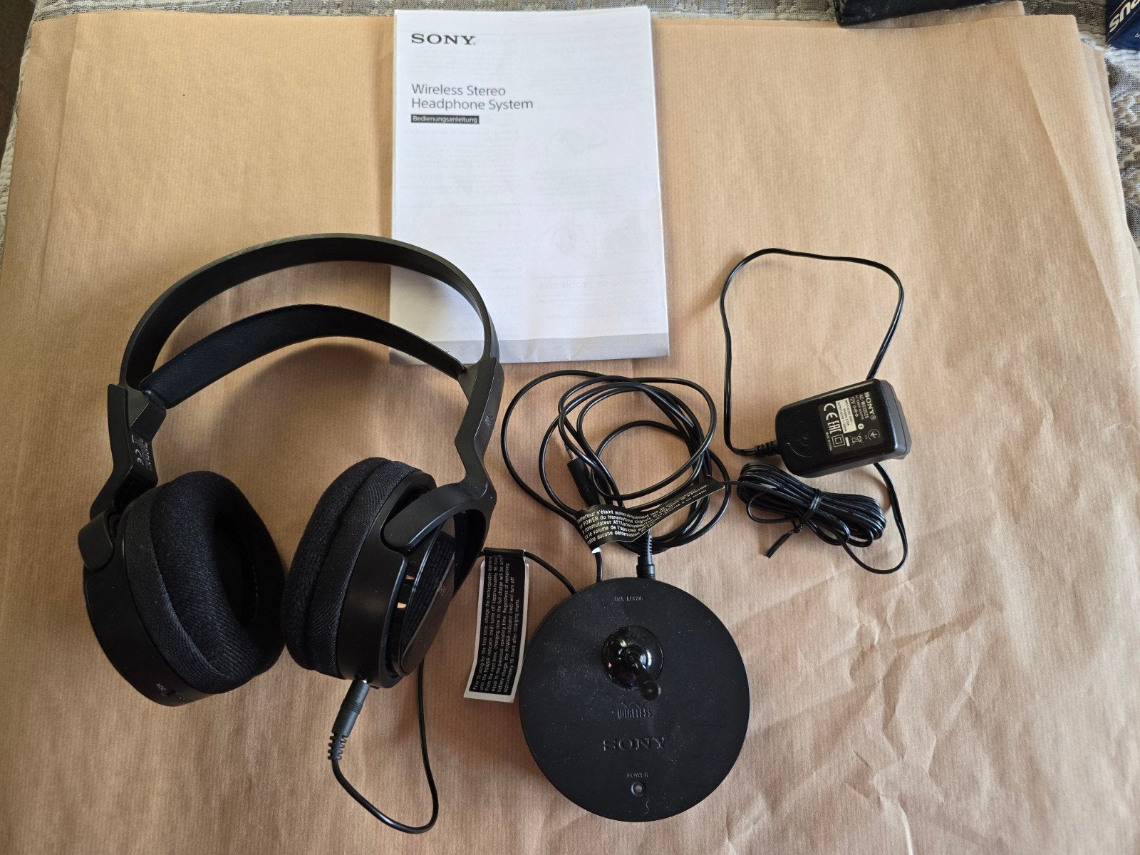 Sony MDR-RF810RK draadloze TV koptelefoon – Zgan., Ophalen of Verzenden, Volumeregelaar, Zo goed als nieuw