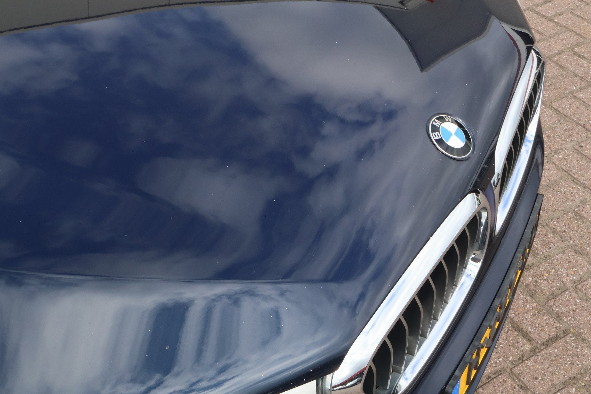 BMW 5 Serie Touring 520d xDrive High Executive Edition, Auto's, 1780 kg, 2000 kg, Blauw, Diesel