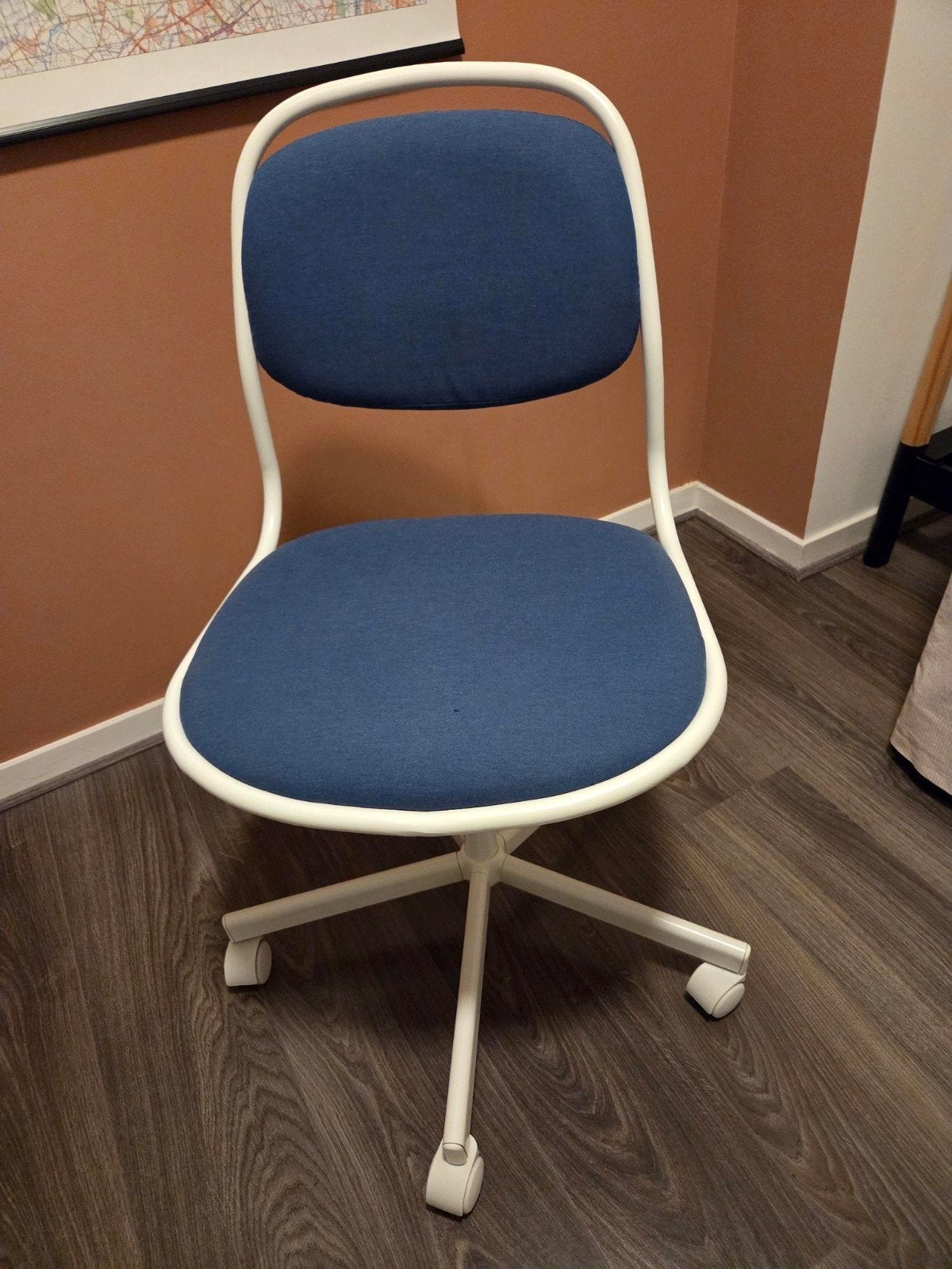 IKEA ÖRFJÄLL Bureaustoel - Blauw/Wit - Perfecte Staat, Ophalen, Zo goed als nieuw, Blauw, Bureaustoel