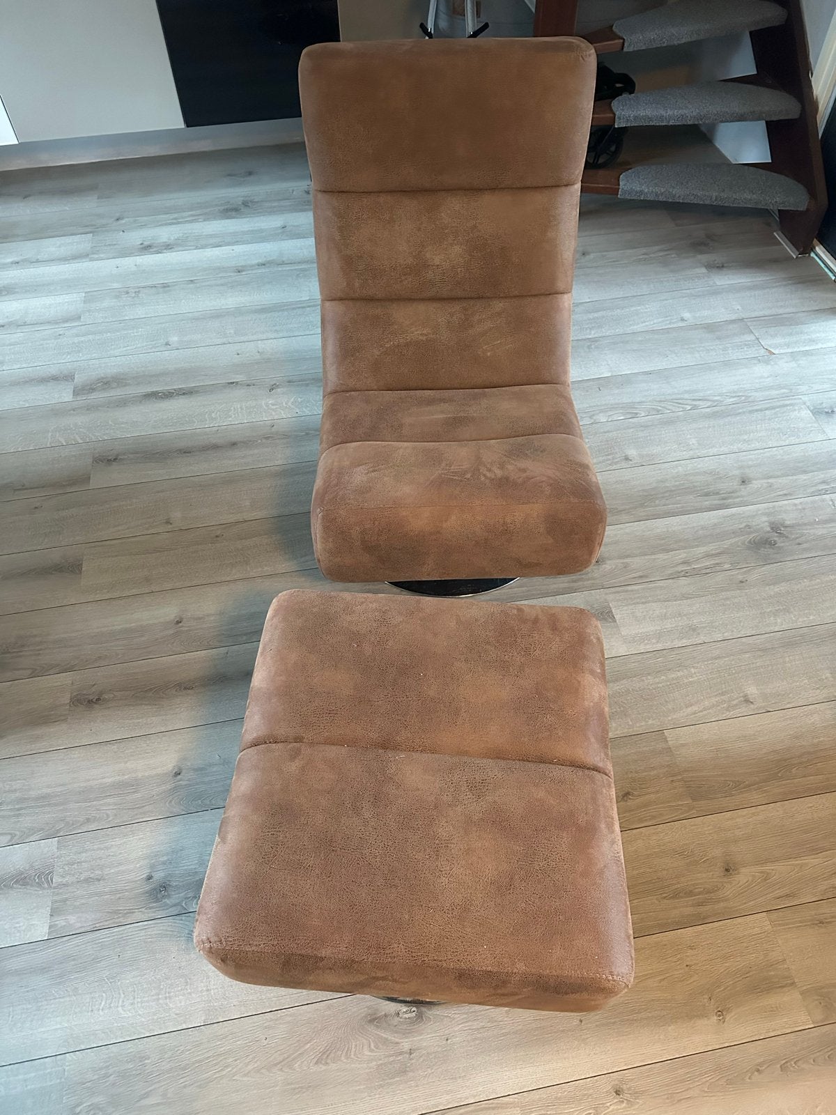 Pronto Wonen Draaifauteuil met poef - Nieuwstaat, Ophalen, Zo goed als nieuw, Stof