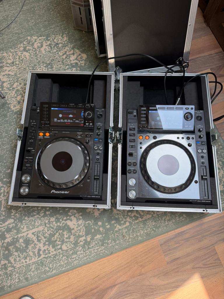 Pioneer cdj 2000 nexus  2 stuks, Muziek en Instrumenten, Dj-sets en Draaitafels, Ophalen, Zo goed als nieuw, Pioneer