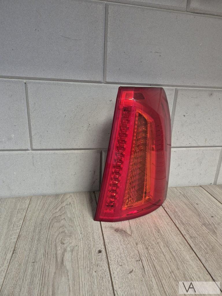 Cadillac BLS wagon station achterlicht rechts 12769883 €999, Cadillac, Gebruikt, -, -