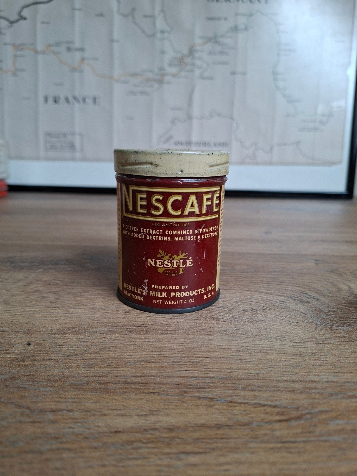 WW2 US Nescafé coffee tin, Verzamelen, Ophalen of Verzenden, Amerika, Embleem of Badge