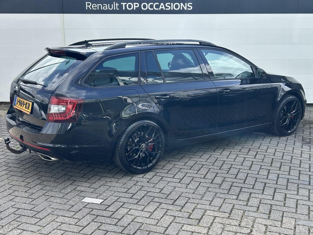 Skoda Octavia Combi 2.0 TSI RS 245 Business | Navigatie | Pa, Auto's, 730 kg, Gebruikt, 4 cilinders, Zwart
