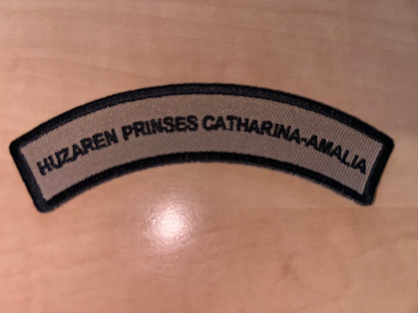 Straatnaam huzaren prinses catharinia amalia, Verzamelen, Ophalen of Verzenden, Landmacht, Nederland, Embleem of Badge