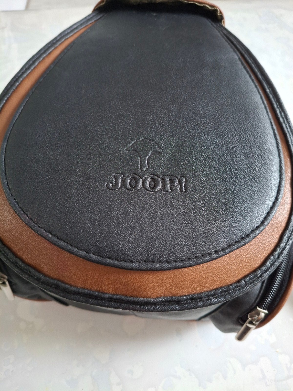 JOOP! Compacte Schoudertas Dames - Echt Leer, Ophalen of Verzenden, Gebruikt, Zwart, Schoudertasje