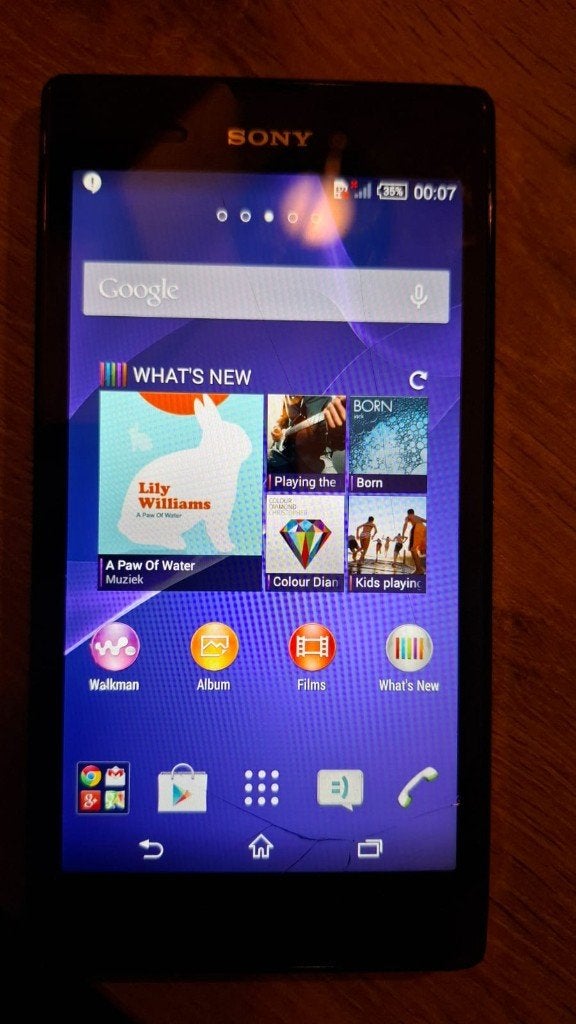 Sony Xperia T3 (D5103) – werkt – scherm met barsten, Telecommunicatie, Mobiele telefoons | Sony, Gebruikt, Zwart, Touchscreen