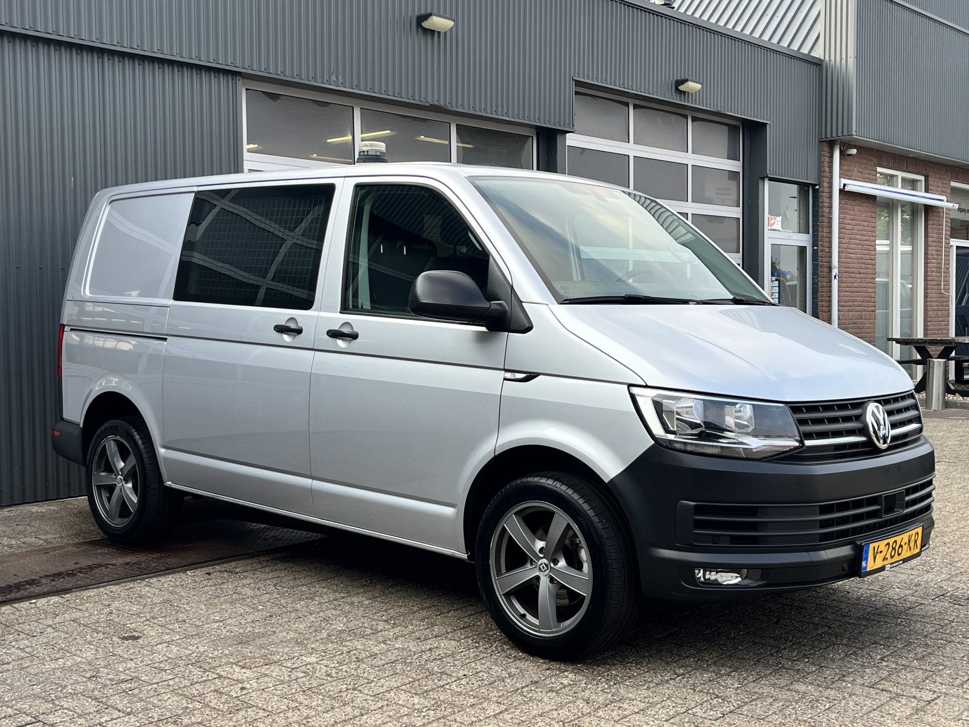 Volkswagen Transporter 2.0 TSI L1H1 Benzine Dubbele Schuifde, Auto's, Voorwielaandrijving, Stof, Gebruikt, 4 cilinders