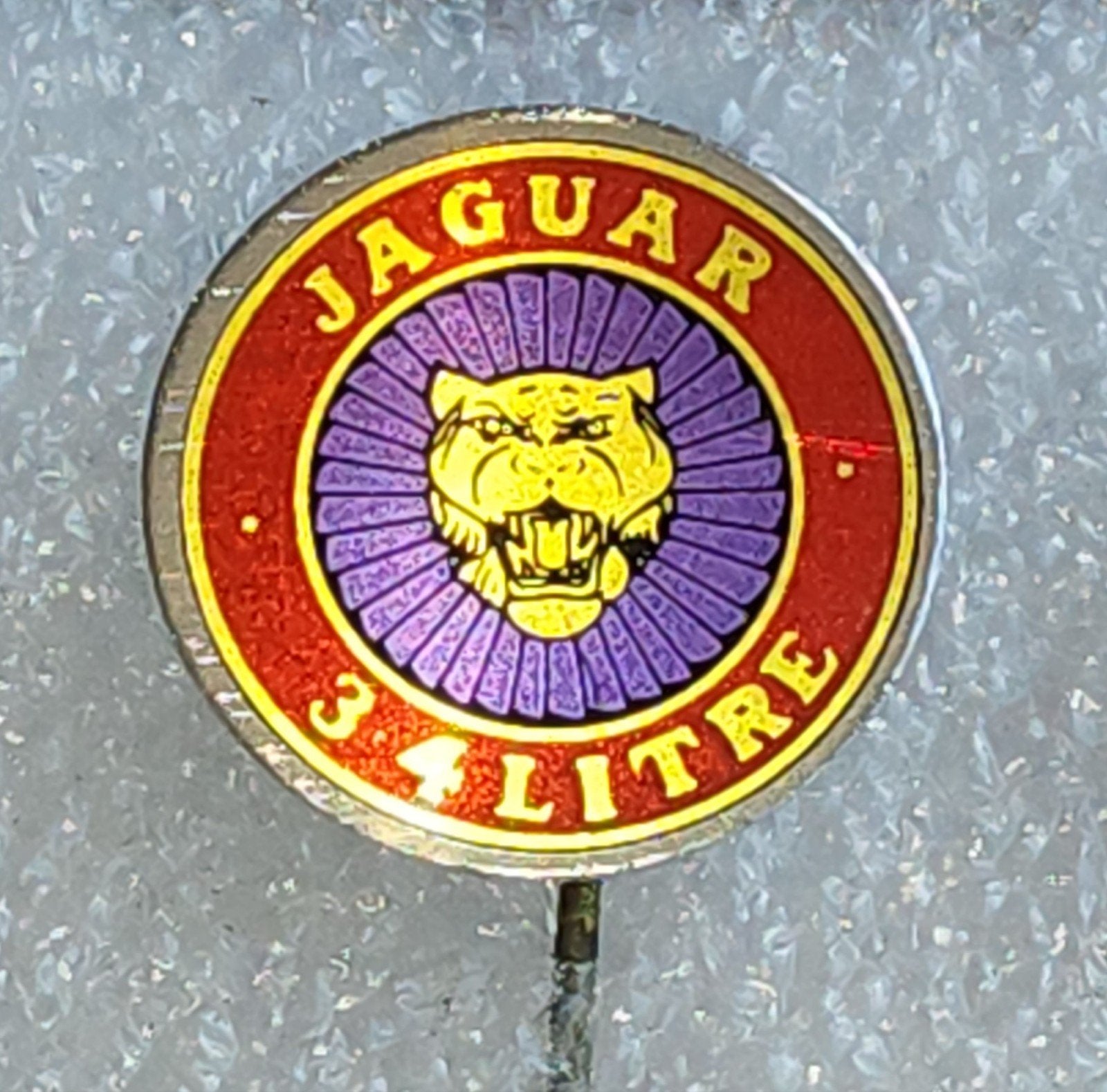Vintage Jaguar 3.4 Litre Speldje - Auto, Ophalen of Verzenden, Gebruikt, Merk, Speldje of Pin