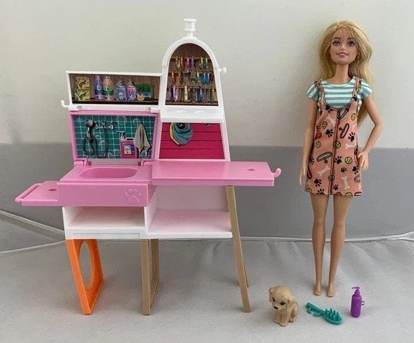 Barbie Dierenwinkel Pet Boutique Mattel GRG90 Speelset, Coolsingel 104, 3011 AG Rotterdam, Netherlands, Barbie, Verzenden, Zo goed als nieuw