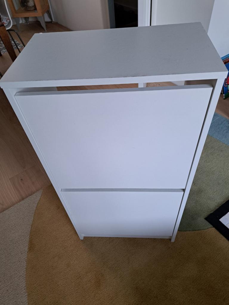 Witte schoenenkast met 2 vakken (ikea bissa), Ophalen, Gebruikt