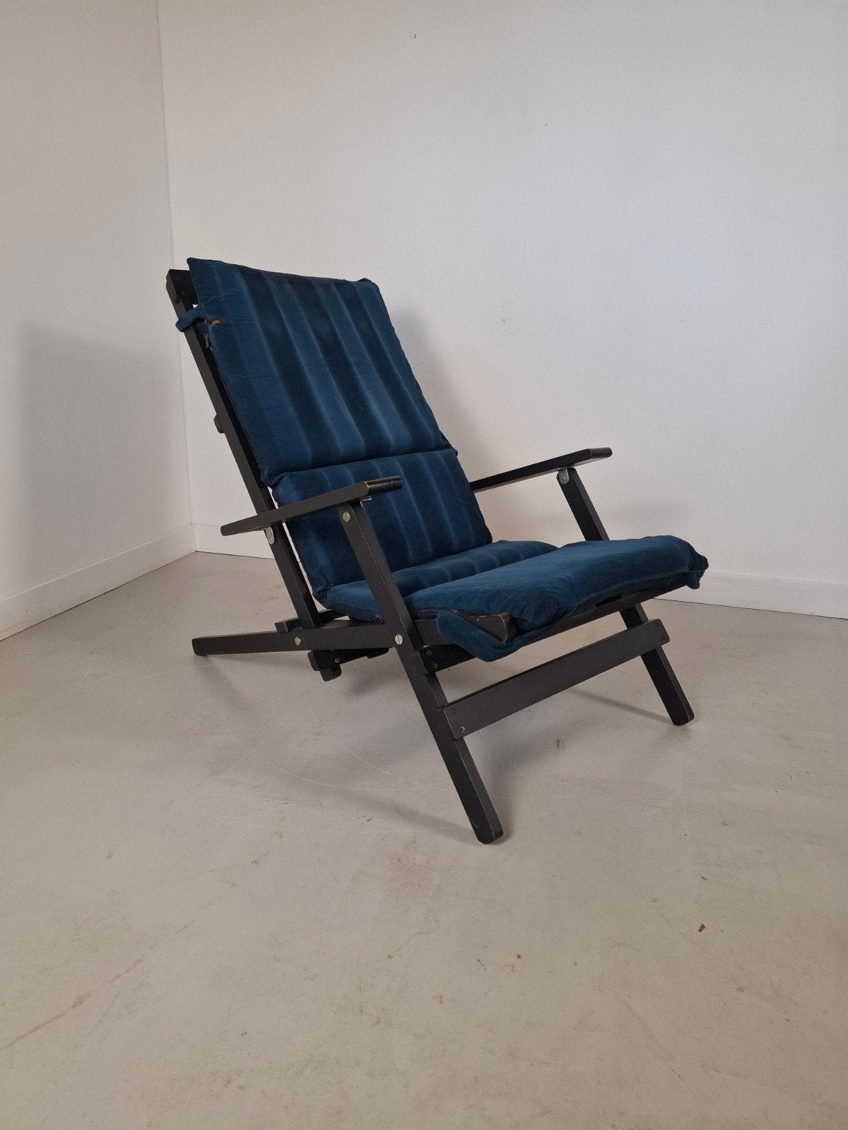 Vintage design stoel Dino Gavina folding deckchair, Ophalen of Verzenden, Gebruikt, Stof, 50 tot 75 cm