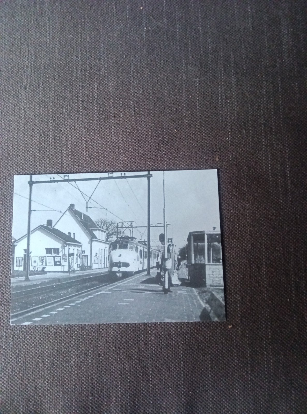 Ansichtkaart Voorburg Station met Hondekop trein, Ophalen of Verzenden, Trein, Kaart of Prent