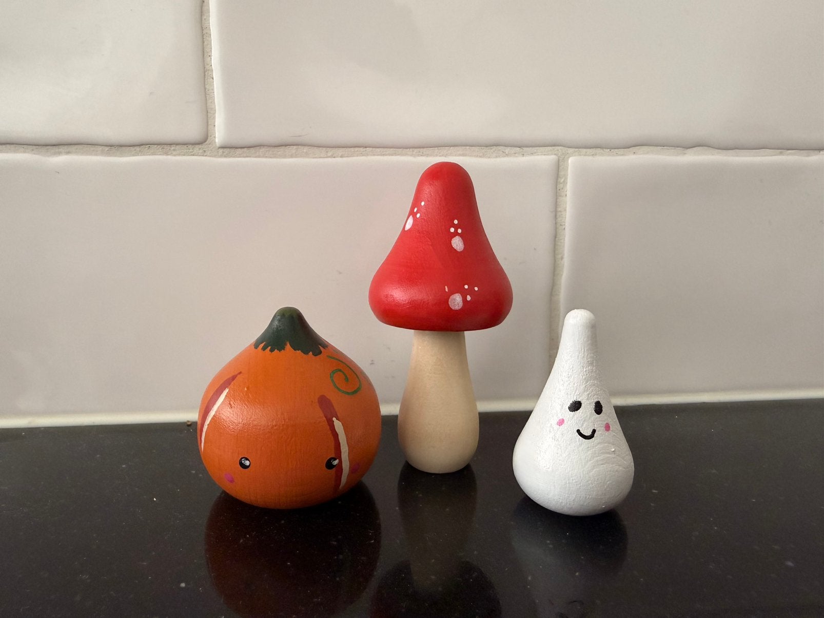 Pegdolls peg doll pompoen spookje paddestoel sensrosicj hout, Ophalen of Verzenden, Zo goed als nieuw