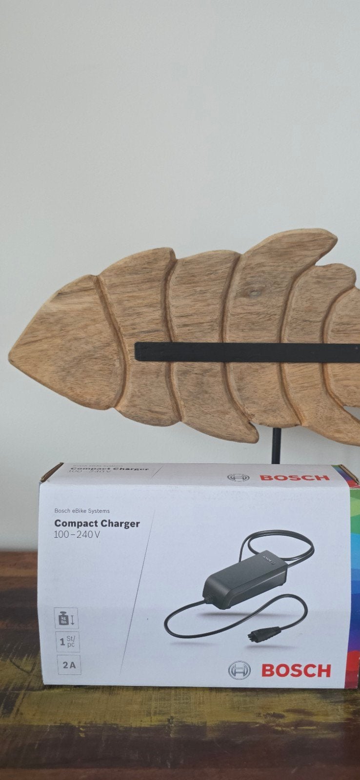 Bosch Compact Charger 100-240V voor eBike, Fietsen en Brommers, Nieuw