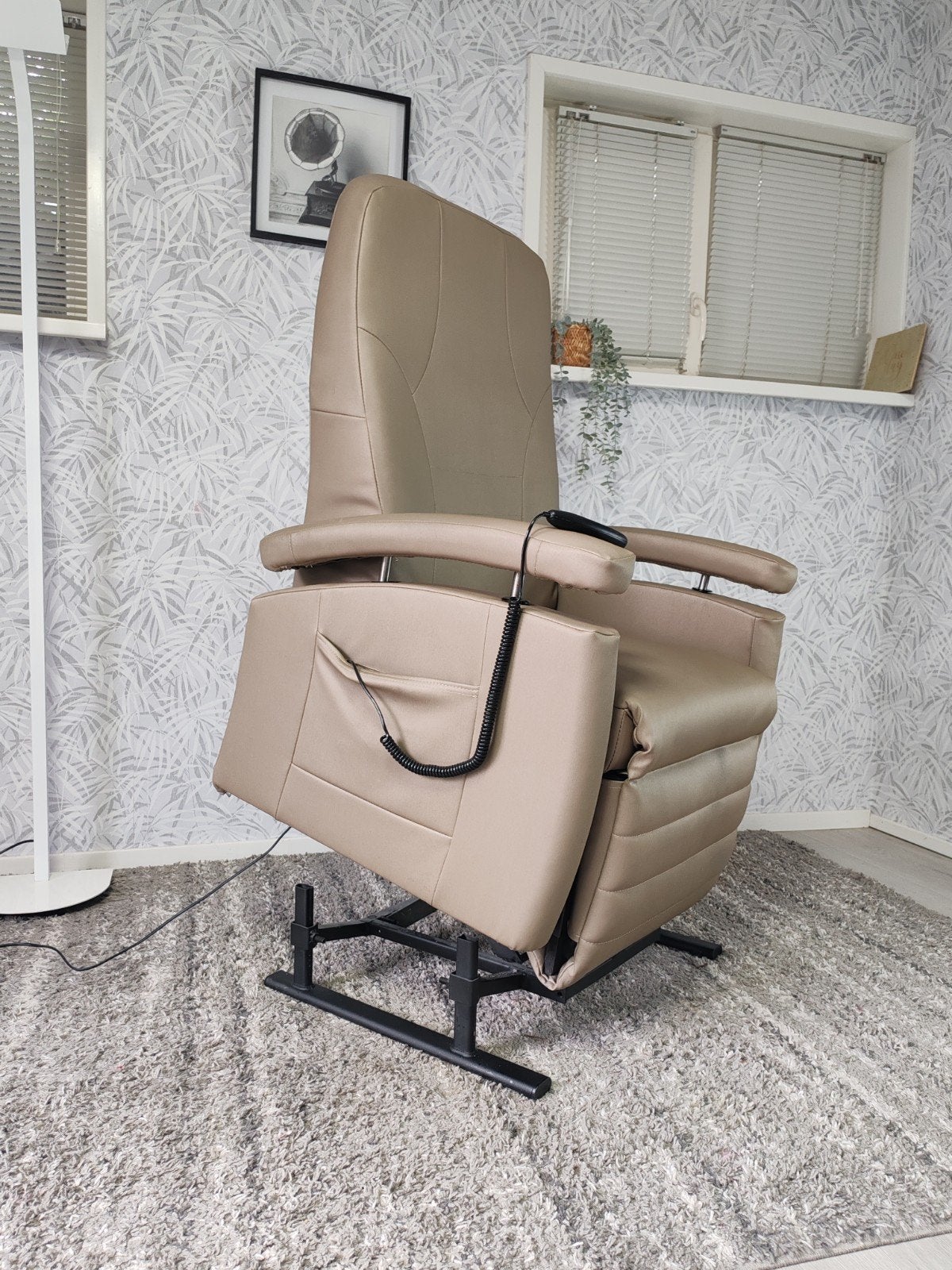 Fitform brede XL sta op stoel relax fauteuil met garantie, Gebruikt, Fitform, Onbekend, 75 tot 100 cm