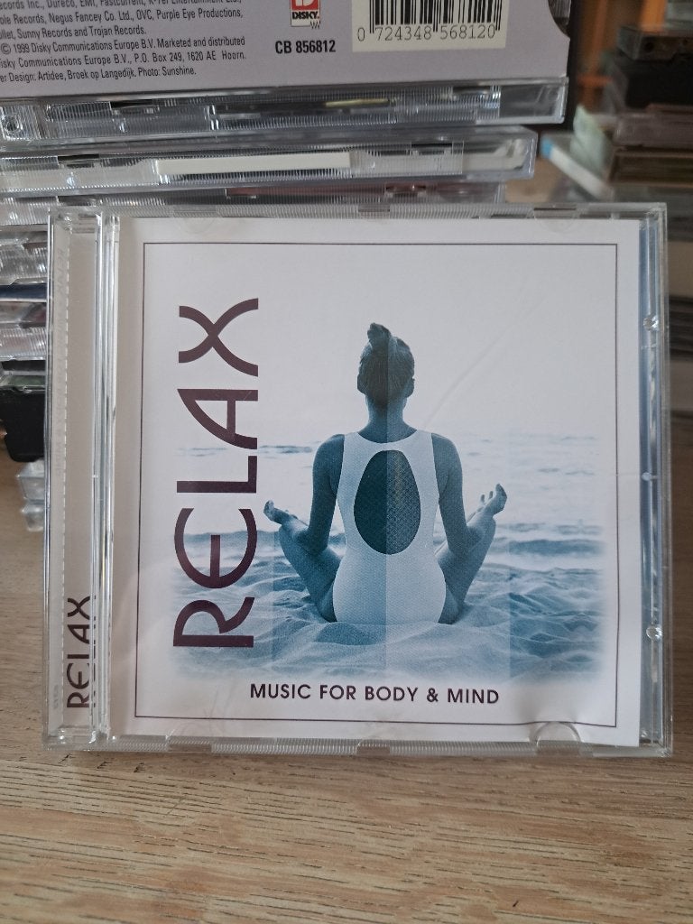 cd Relax music for body&mind (Z243-52), Cd's en Dvd's, Ophalen of Verzenden, Zo goed als nieuw