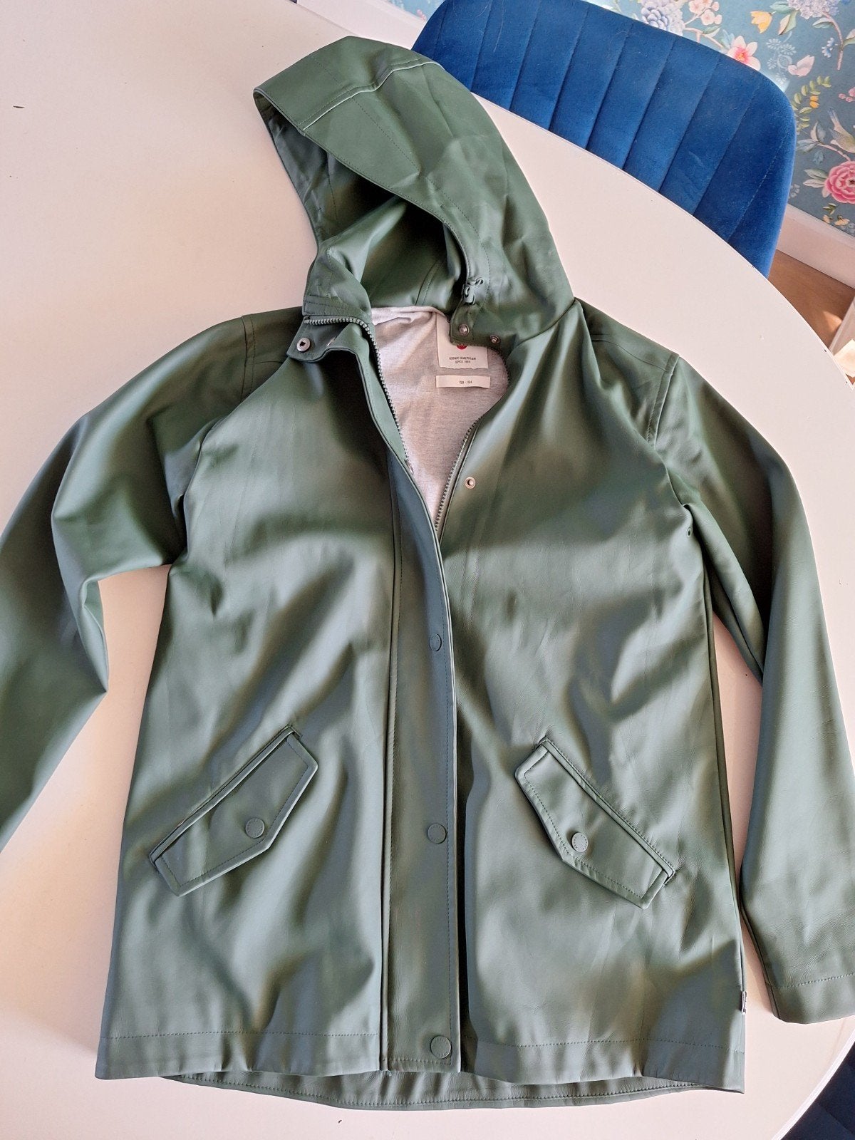 Regenjas 158 groen, Kinderen en Baby's, Kinderkleding | Maat 158, America Today, Jongen of Meisje, Nieuw, Ophalen of Verzenden