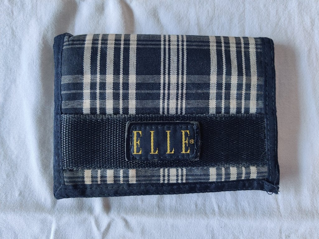 1 zwart-witte Elle documenthouder, 11,5x16 cm., Ophalen of Verzenden, Gebruikt
