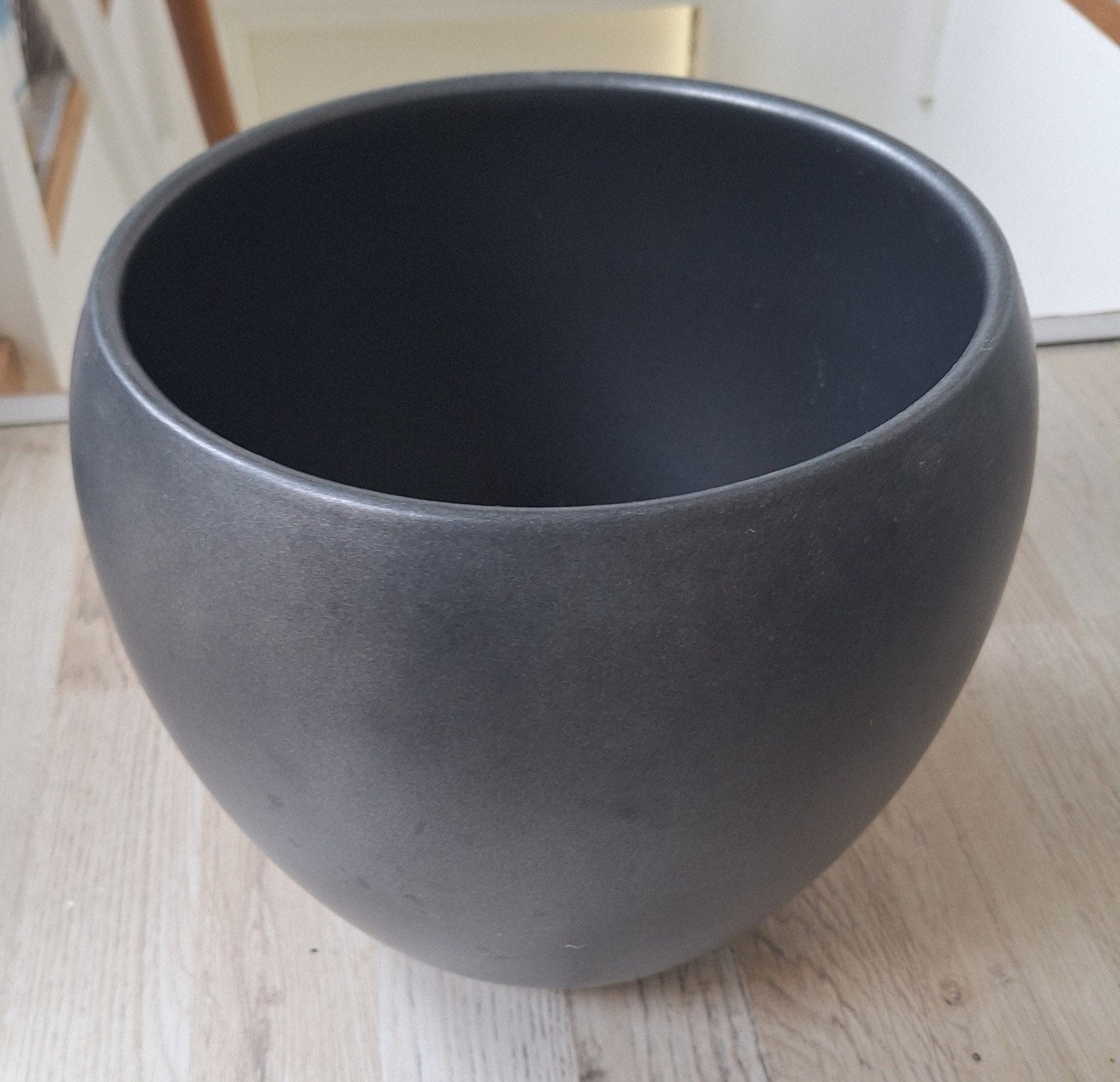 Grijze stenen pot voor plant, Tuin en Terras, Steen, Gebruikt, Rond, Binnen