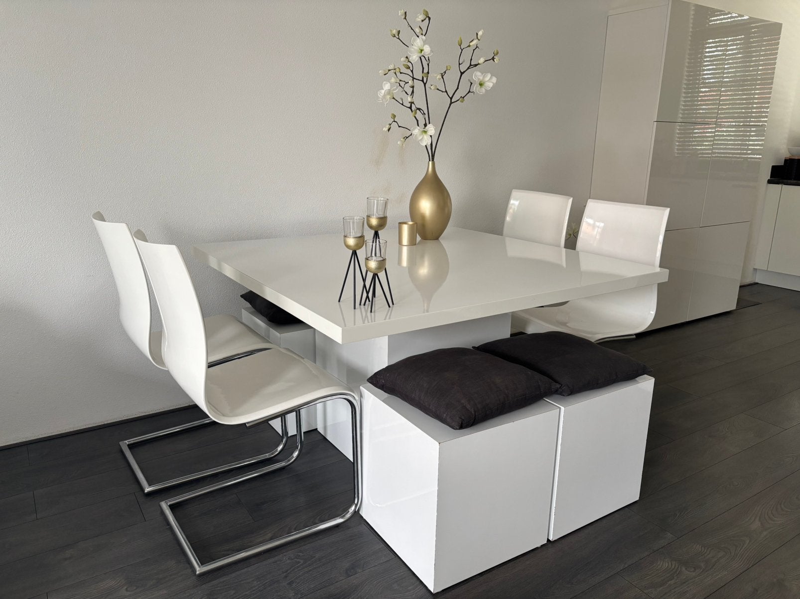 Complete eetkamer, Ophalen, Zo goed als nieuw, 4 tot 6 stoelen