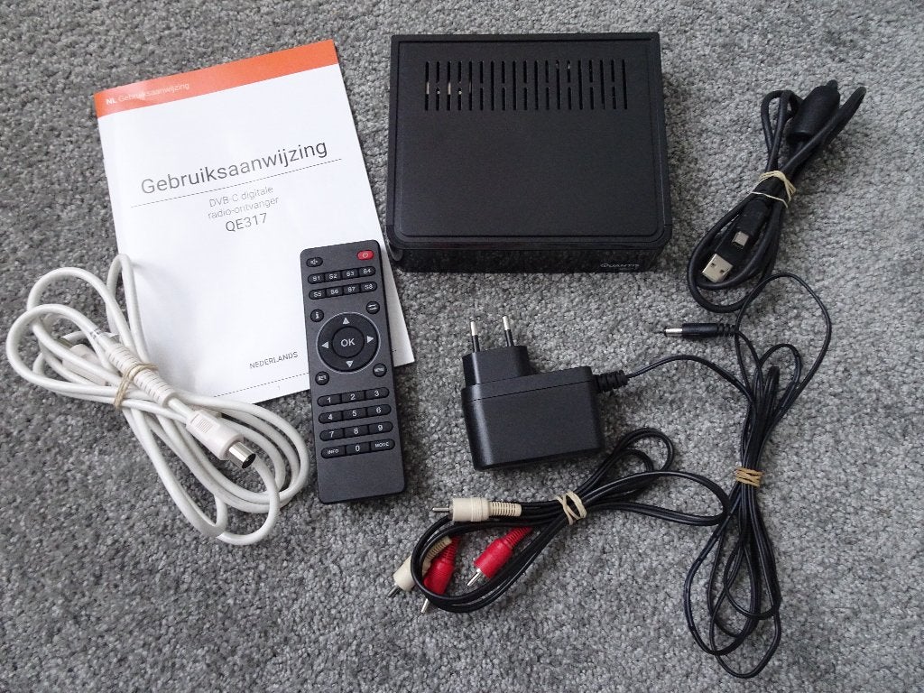Quantis QE317 Digitale radio ontvanger, Ophalen, Zo goed als nieuw, Decoder