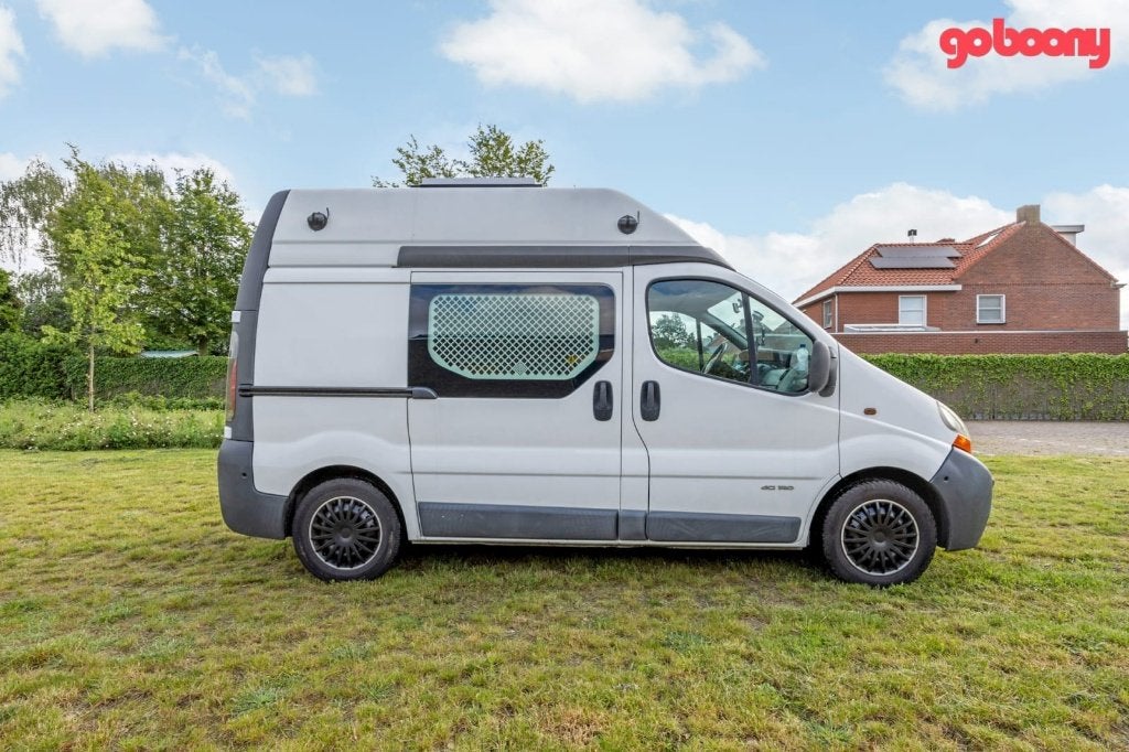 Off-grid camperbus met uniek interieur, Caravans en Kamperen, Campers, Chemisch toilet, Airbags, Tot en met 2, Particulier