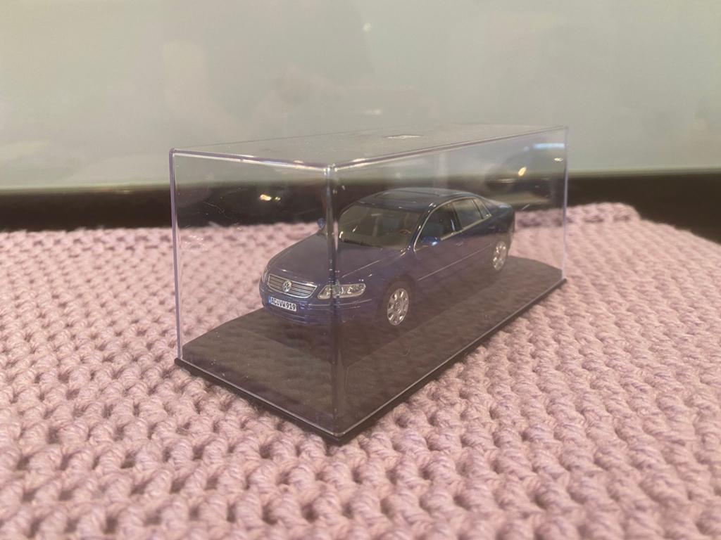 Volkswagen passat, Hobby en Vrije tijd, Modelauto's | 1:43, Ophalen of Verzenden, Zo goed als nieuw, Auto, MiniChamps