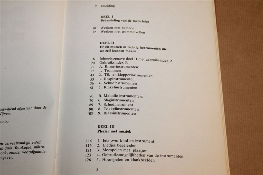Muziekinstrumenten Zelf Maken — 80 met Bouwtekeningen, Ophalen of Verzenden, Gelezen