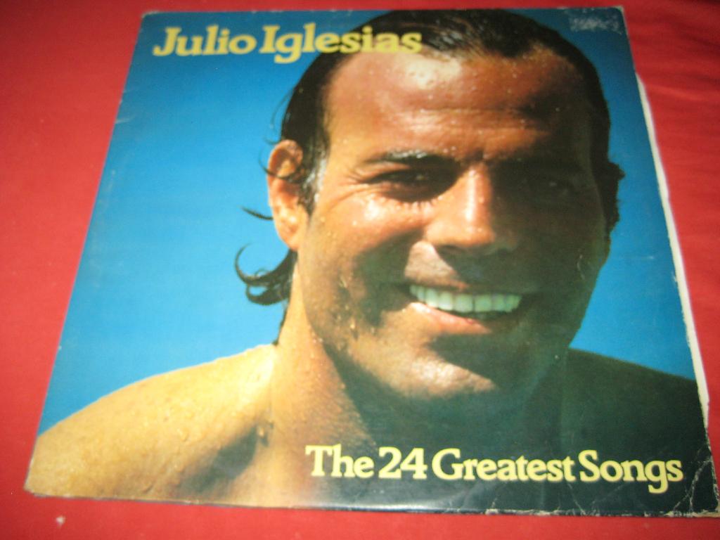 LP, Julio Iglesias: The 24 greatest Songs (alleen LP 2), Ophalen of Verzenden, Zo goed als nieuw, 12 inch