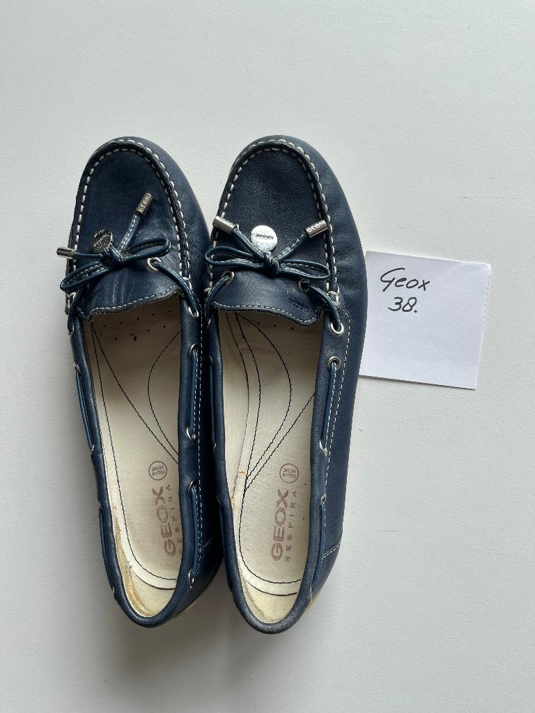 SCHOENEN 38 GEOX    5 EURO!!, Blauw, Instappers, Ophalen of Verzenden, Zo goed als nieuw