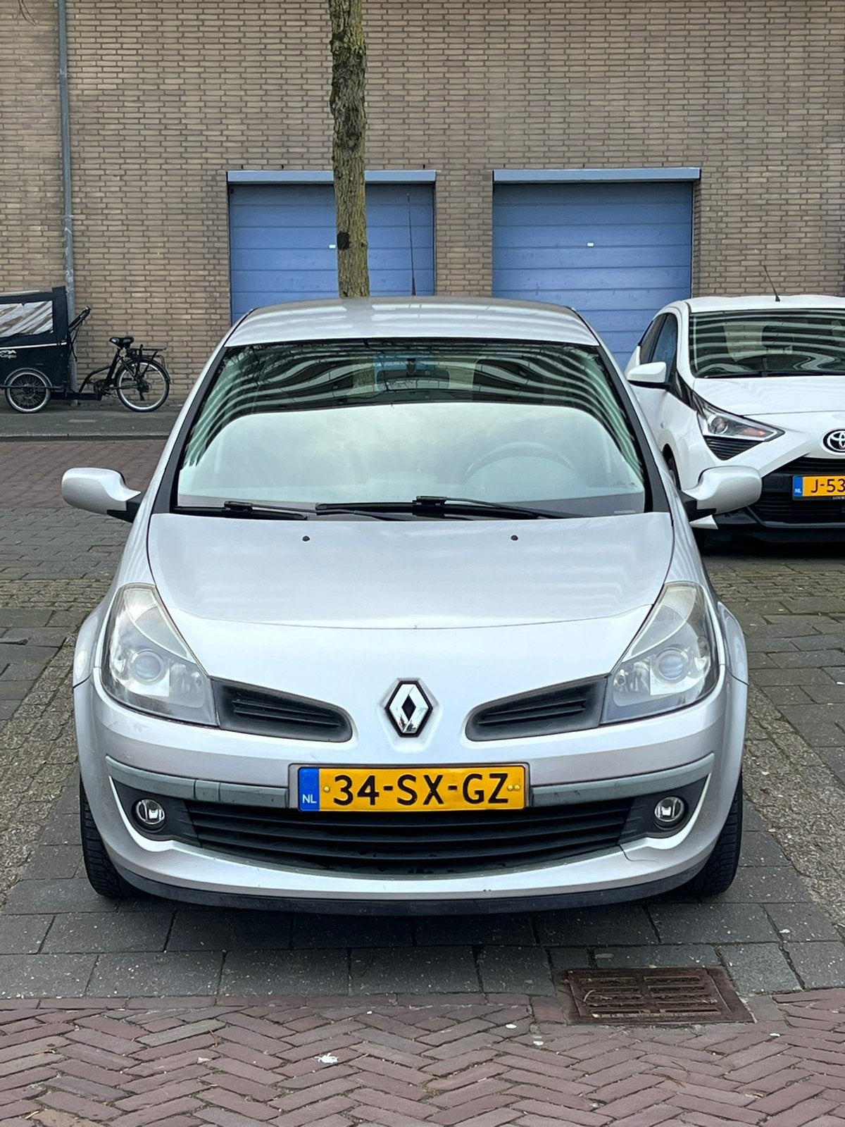 Renault Clio 1.4 16V Dynamique Luxe 2006/Inruil Mogelijk, Auto's, Voorwielaandrijving, 4 cilinders, 1200 kg, Handgeschakeld