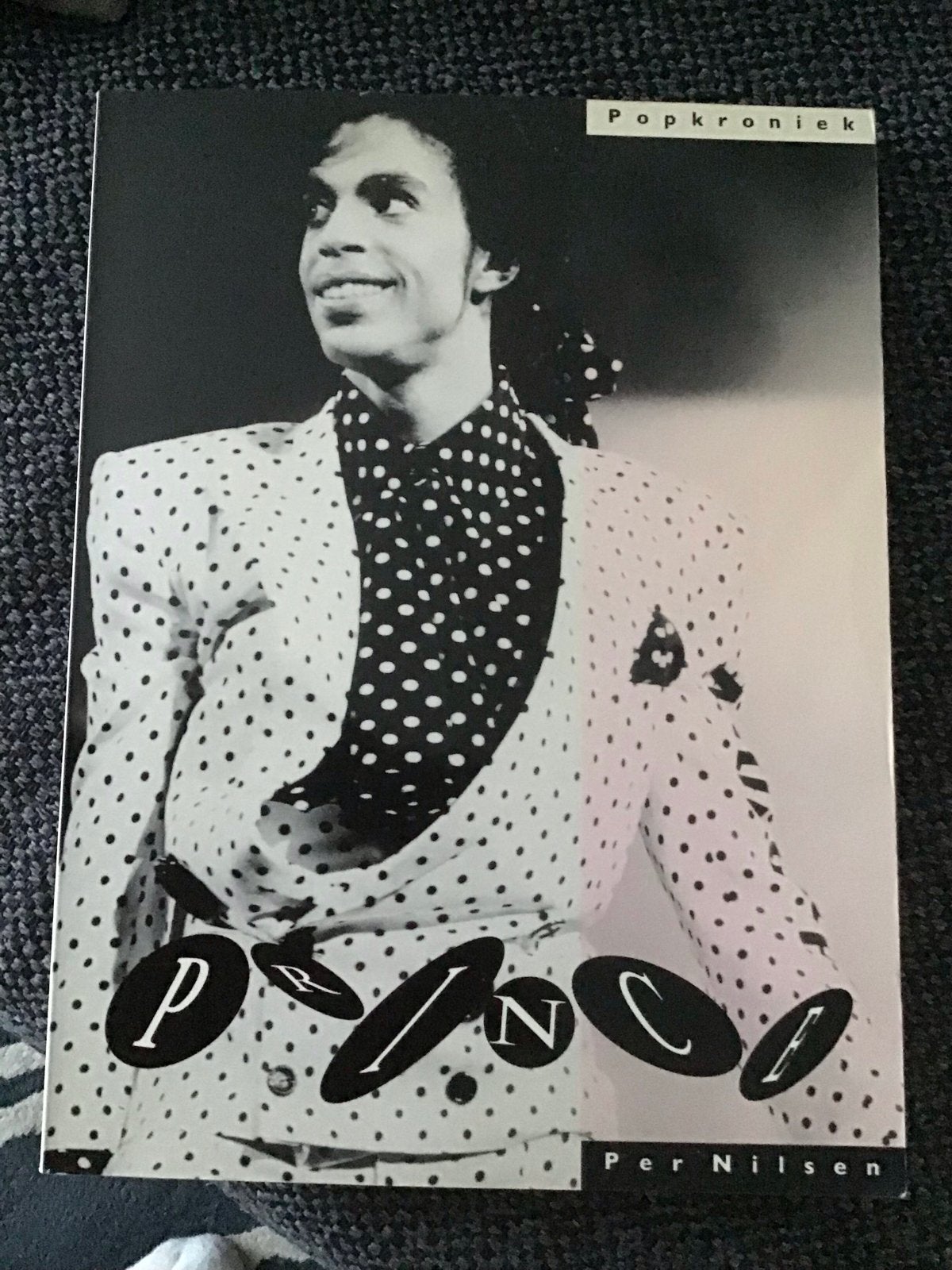 Popkroniek: Prince, Ophalen of Verzenden, Gelezen, Artiest