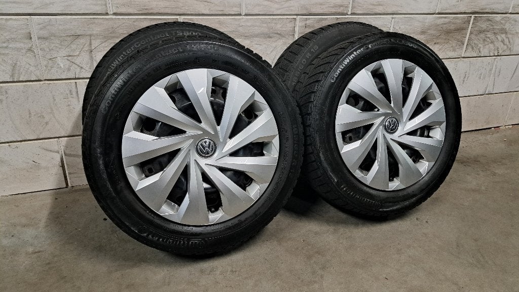 Winterbanden Volkswagen Polo Audi A1 Ibiza Fabia 185/60/15, Gebruikt, 15 inch, Banden en Velgen, Personenwagen