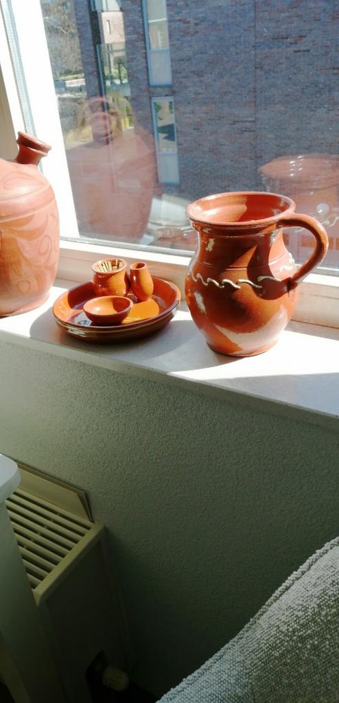 Aardewerk set met kan en schaal, Ophalen