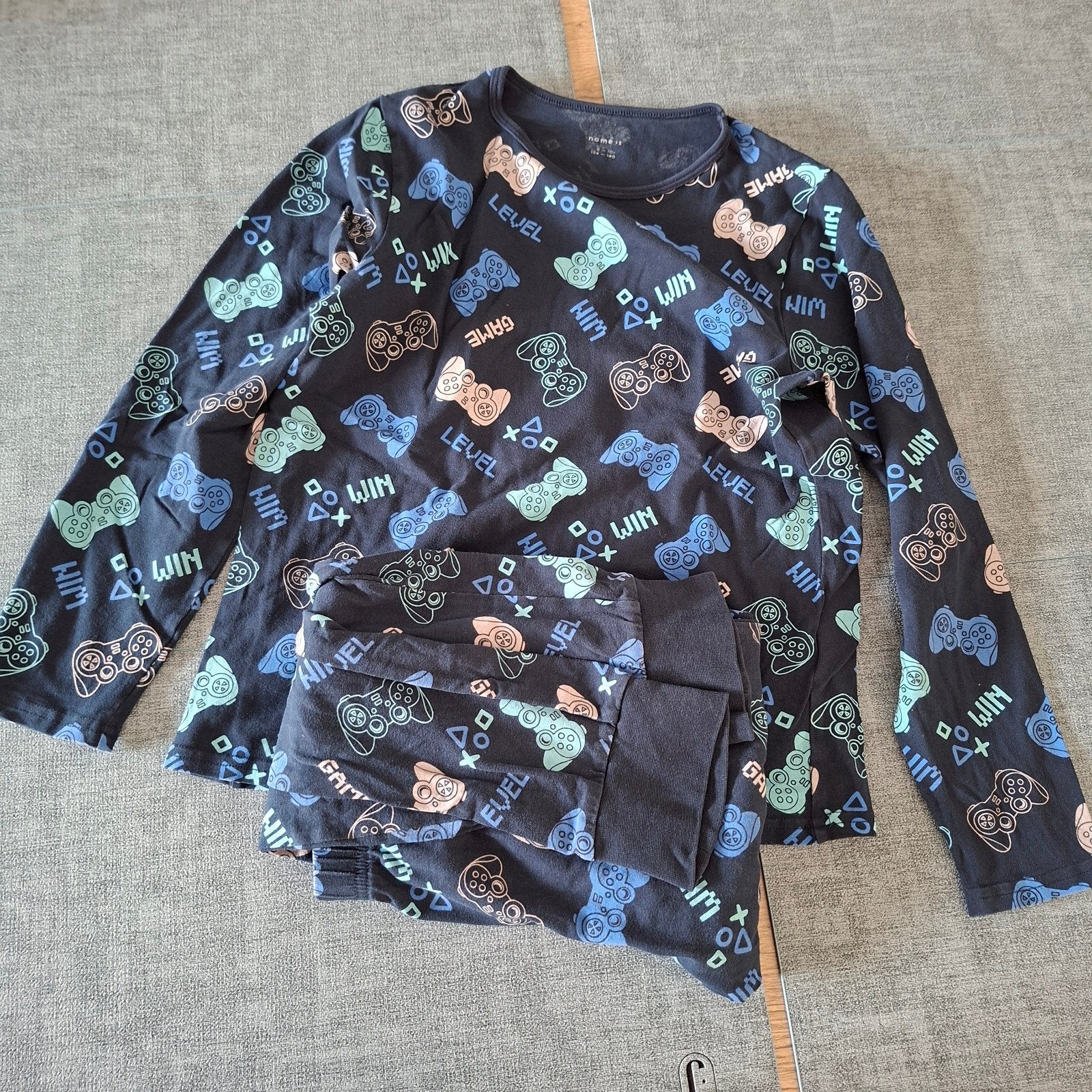 Pyjama lange mouw lange broek maat 134-140, Kinderen en Baby's, Kinderkleding | Maat 134, Ophalen of Verzenden, Name It, Jongen