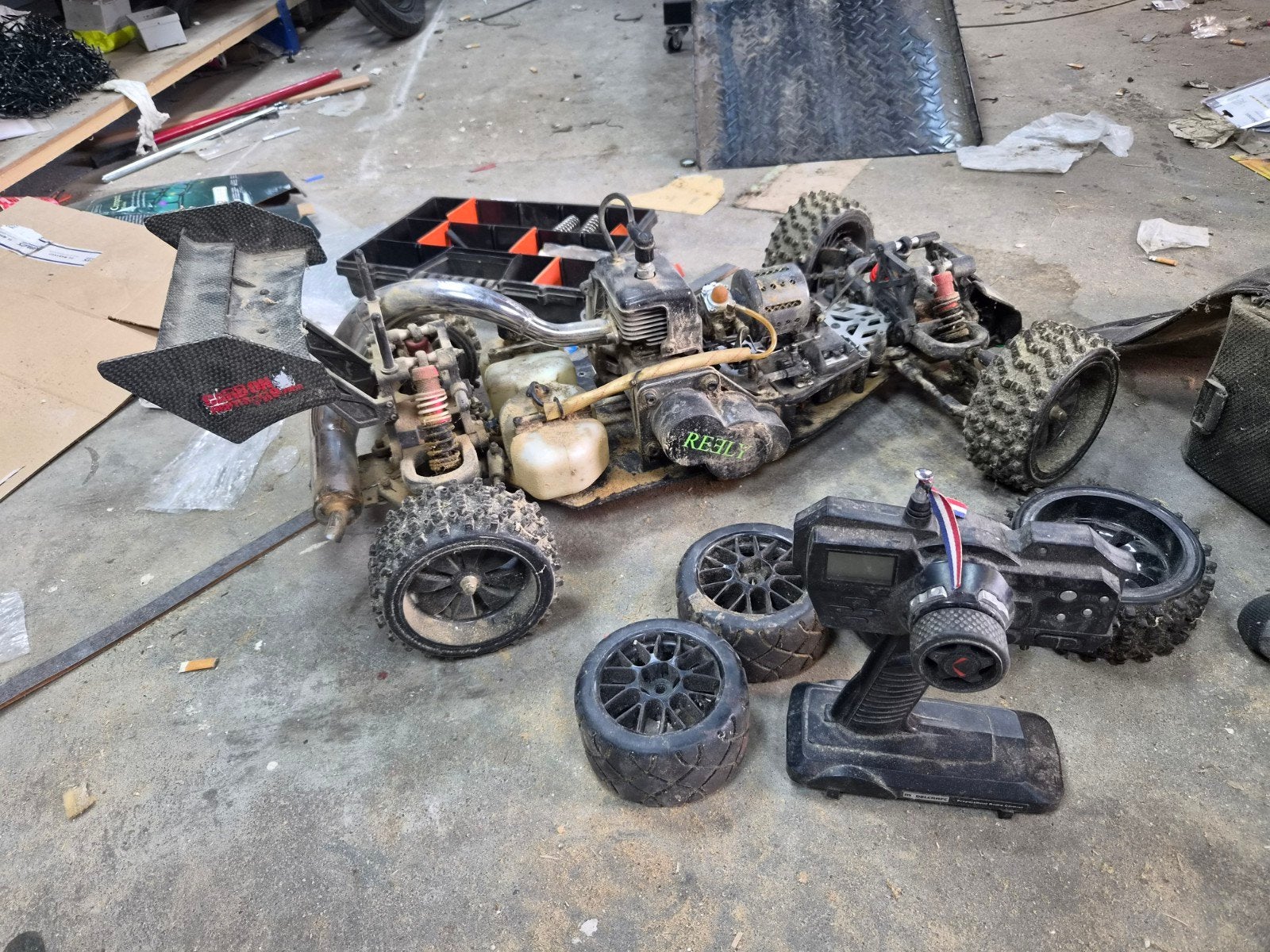 reely carbon fighter, Verzenden, Gebruikt, Overige schalen, Auto offroad
