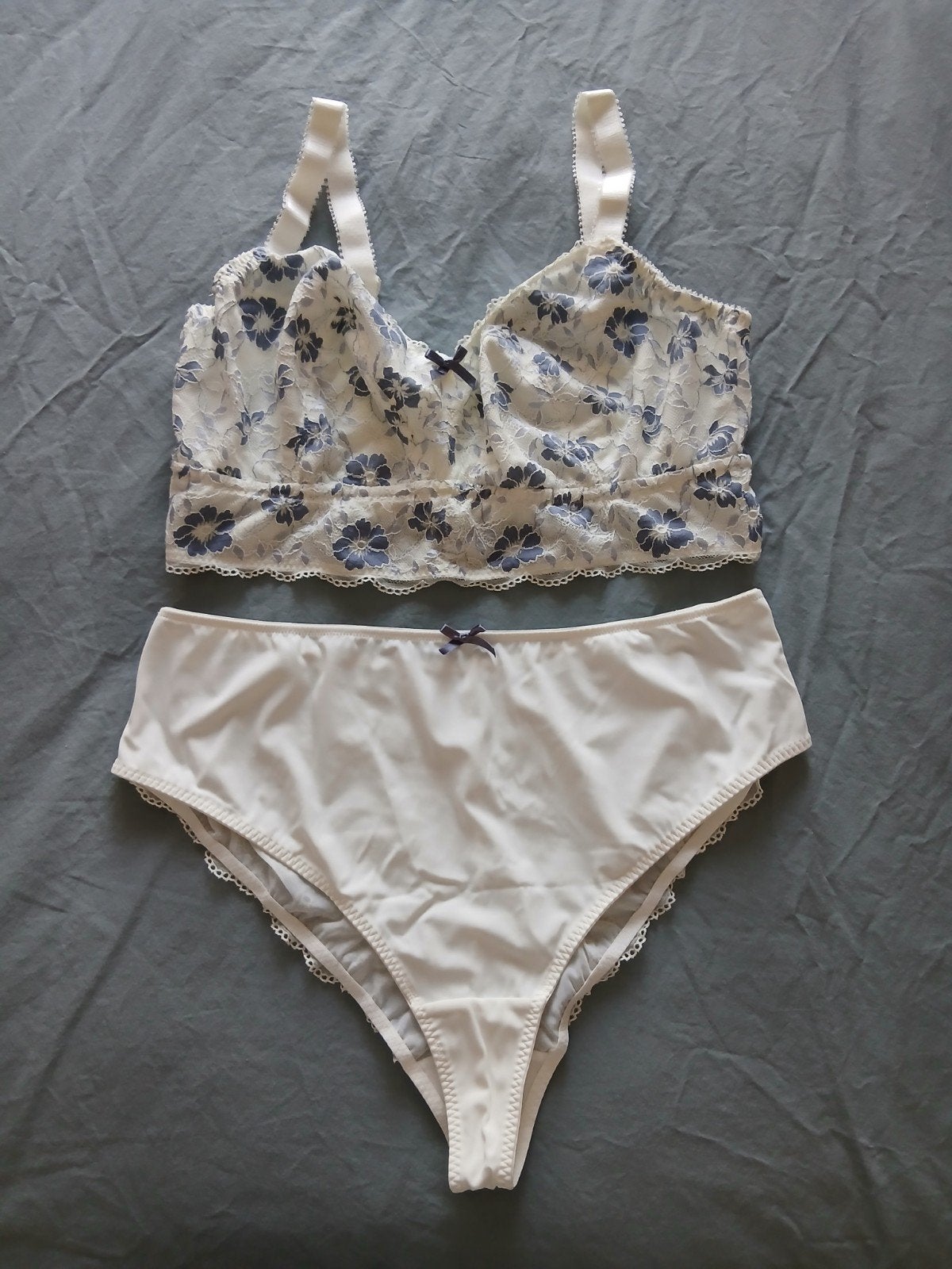 Bralette met mooie kanten slip Ulla Popken E95 en 46/48, Kleding | Dames, Ulla Popken, Verzenden, Meerkleurig, Setje