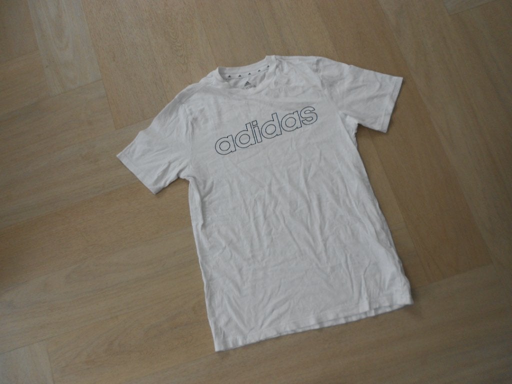Adidas wit shirt met zwart logo, maat 176., Kinderen en Baby's, Kinderkleding | Maat 176, Adidas, Verzenden, Jongen of Meisje