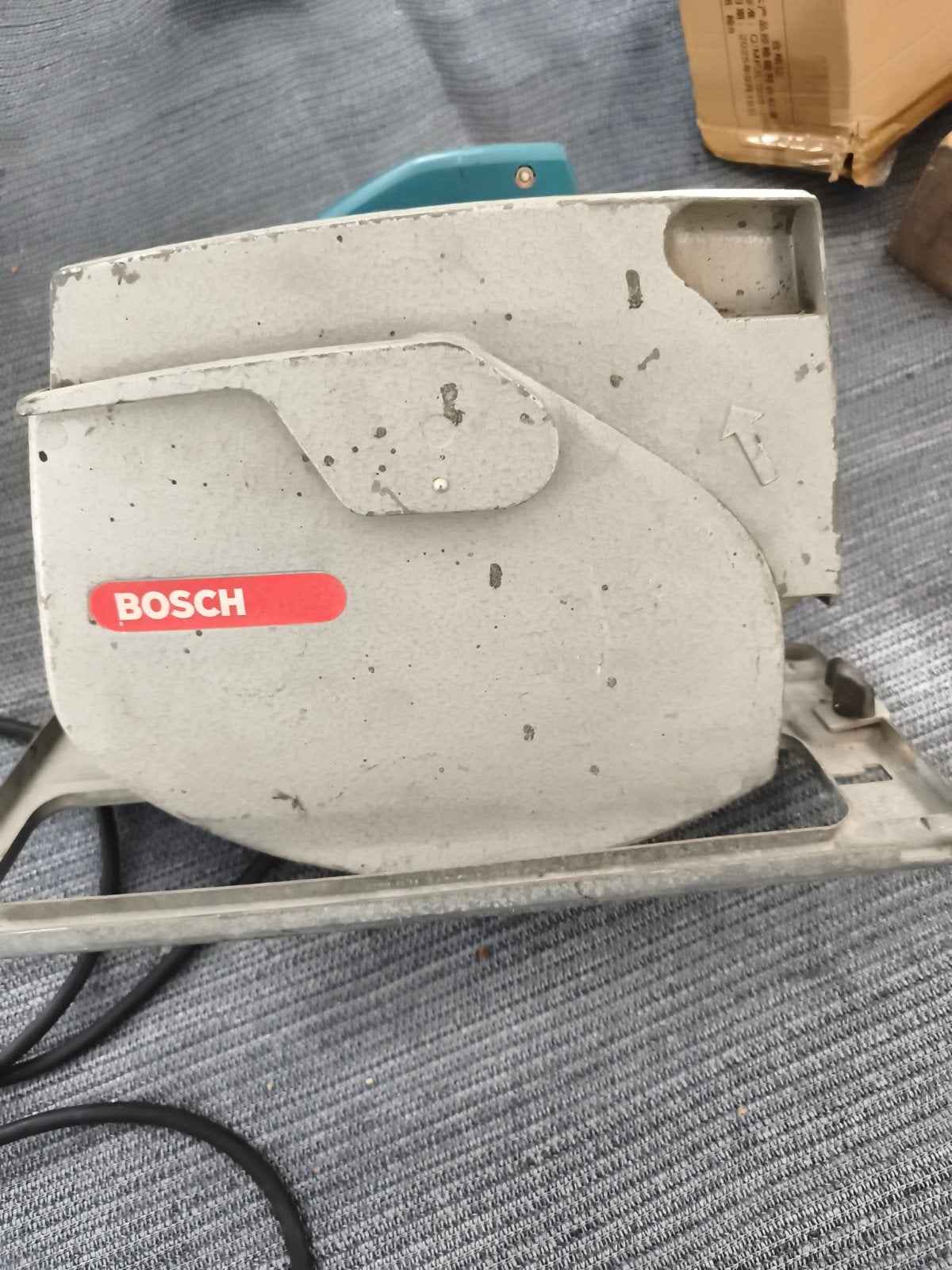 Bosch Cirkelzaag - Krachtig en Betrouwbaar, Doe-het-zelf en Verbouw, Gereedschap | Zaagmachines, Gebruikt, Cirkelzaag, 70 mm of meer