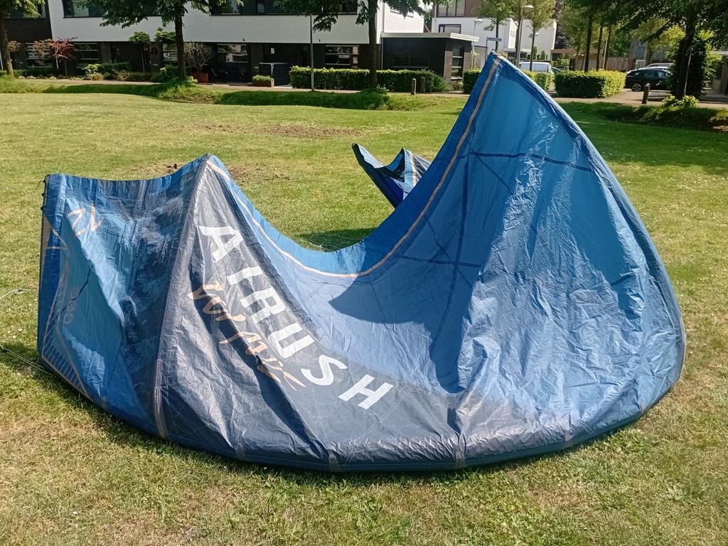 Airush Wave 12m, Watersport en Boten, Kitesurfen, Gebruikt, Kite, 12 m², Geen board, Ophalen of Verzenden