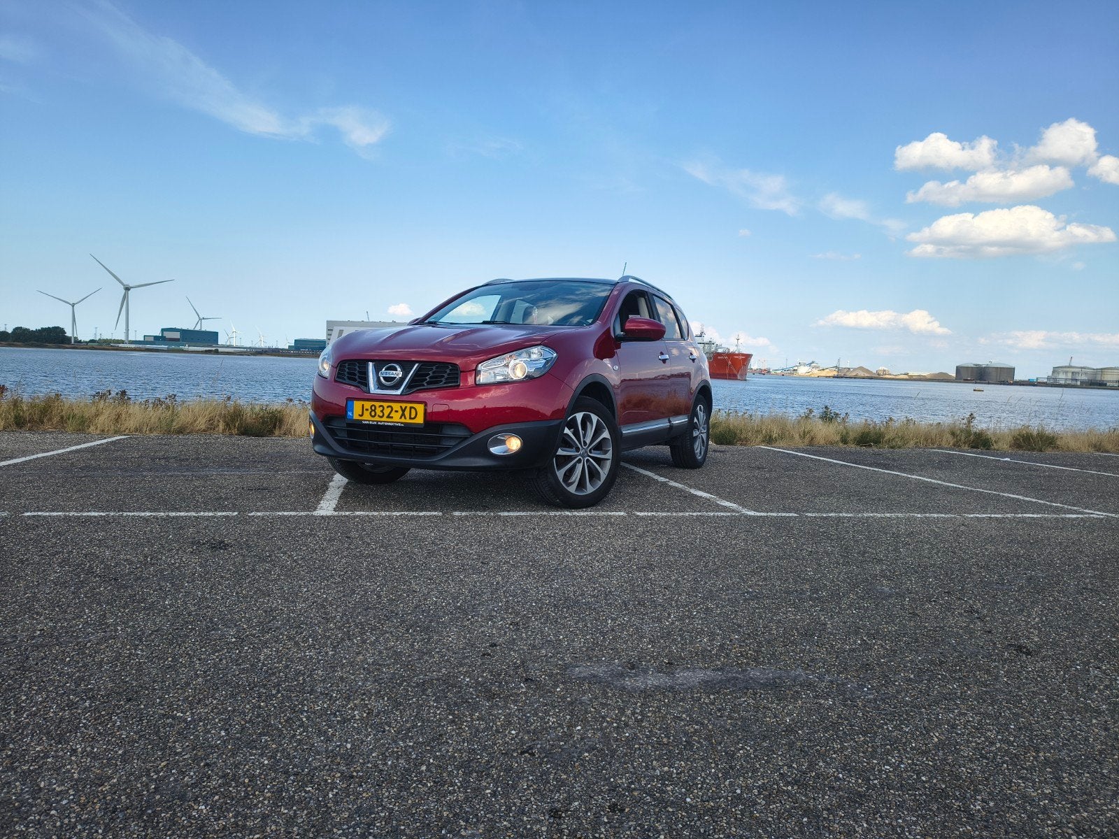 Nissan Qashqai 1.6 2WD 2011 cherry rood met Chrome onderdele, Auto's, Voorwielaandrijving, 4 cilinders, 1210 kg, 1200 kg