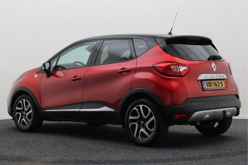 Renault Captur 1.2 TCe Helly Hansen Automaat Two-Tone, Navig, Euro 5, Zwart, 4 cilinders, Leder en Stof