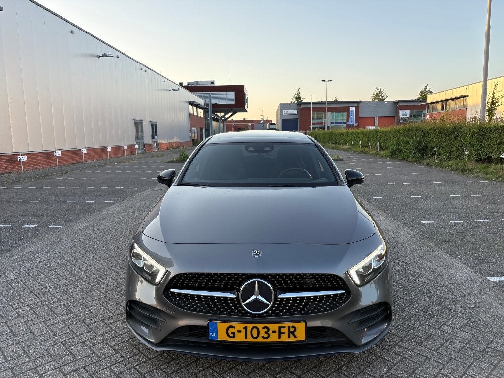 Mercedes-Benz A-Klasse A 180 - 136pk - AMG - BTW auto, Auto's, Mercedes-Benz, 136 pk, 4 cilinders, Alcantara, Origineel Nederlands