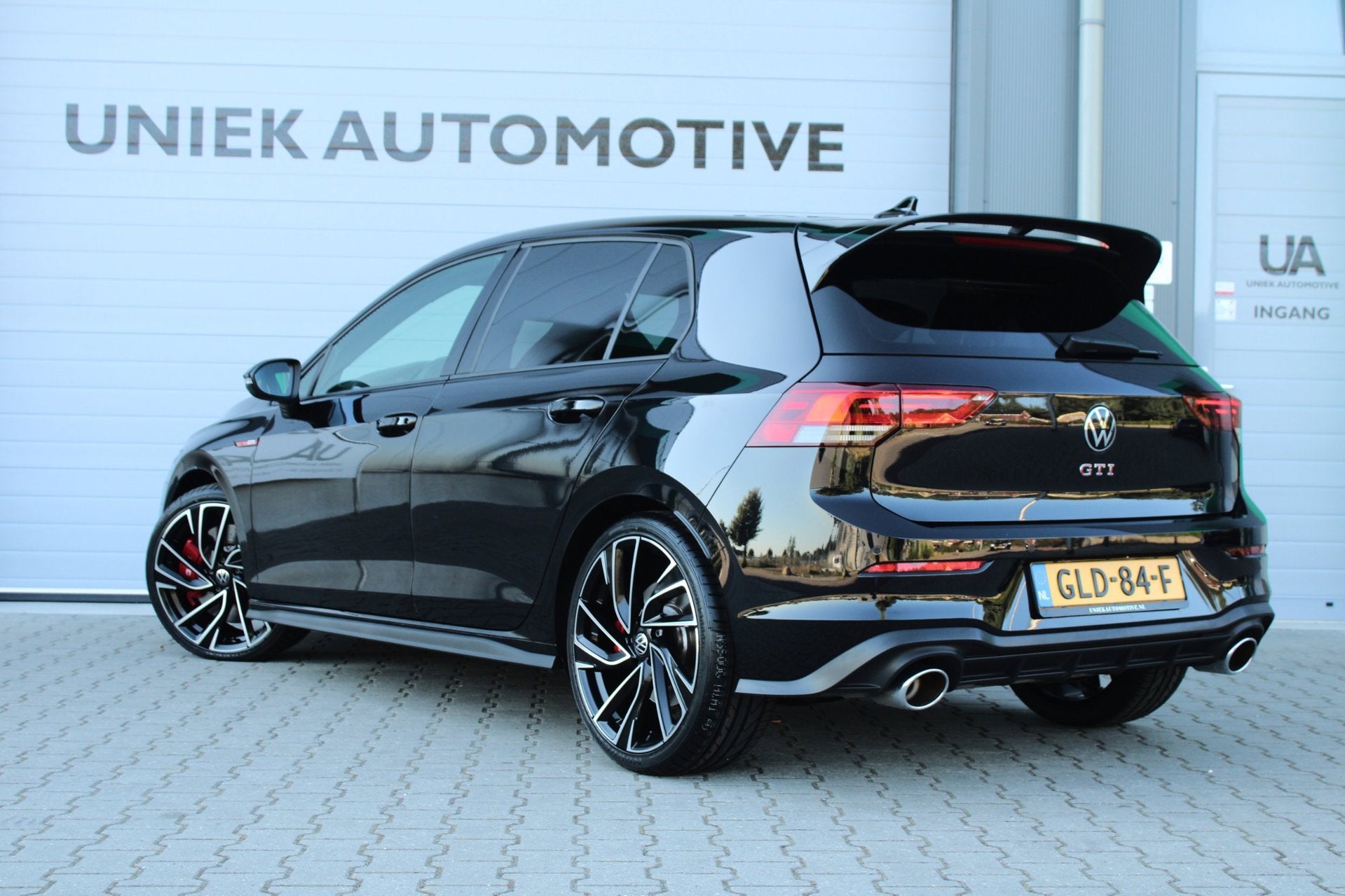 Volkswagen GOLF 8 2.0 TSI GTI CLUBSPORT | DSG | HARMAN KARDO, Auto's, Dealer onderhouden, Lichtsensor, Gebruikt, 4 cilinders