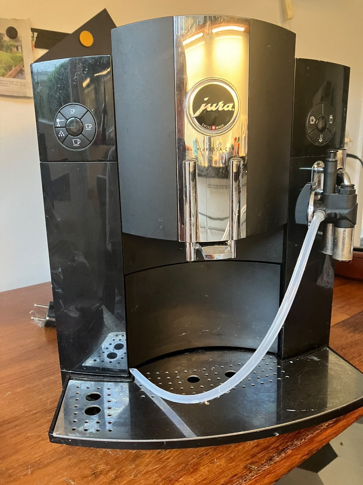 Jura Impressa C9 One Touch Koffiemachine, Witgoed en Apparatuur, Afneembaar waterreservoir, Gebruikt, Koffiemachine, 4 tot 10 kopjes
